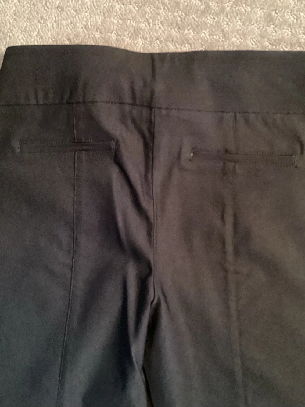 Anne Klein Black pull on pants,straight leg,stretch,logo tab, 30”L,9”rise,sz4 - Picture 11 of 13